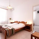 Angeliki's Πανσιόν 3*