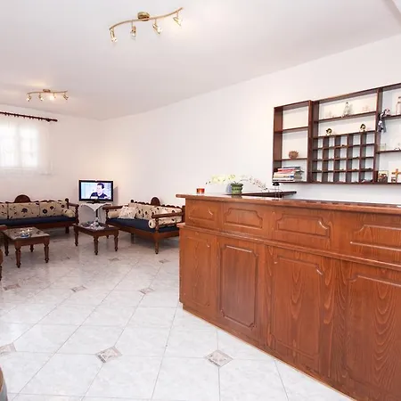 Angeliki's Pensión 3*