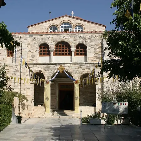 Guest house Angeliki's 3*