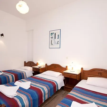 Angeliki's Pensión Páros