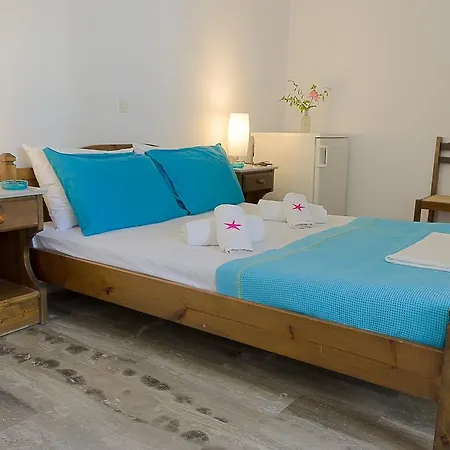 Pensjonat Angeliki's Páros